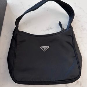 Prada mini nylon purse!